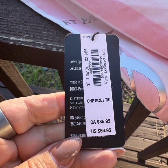 Victoria's Secret 2024 Pink and White Fashion Umbrella - Picture 2 of 3